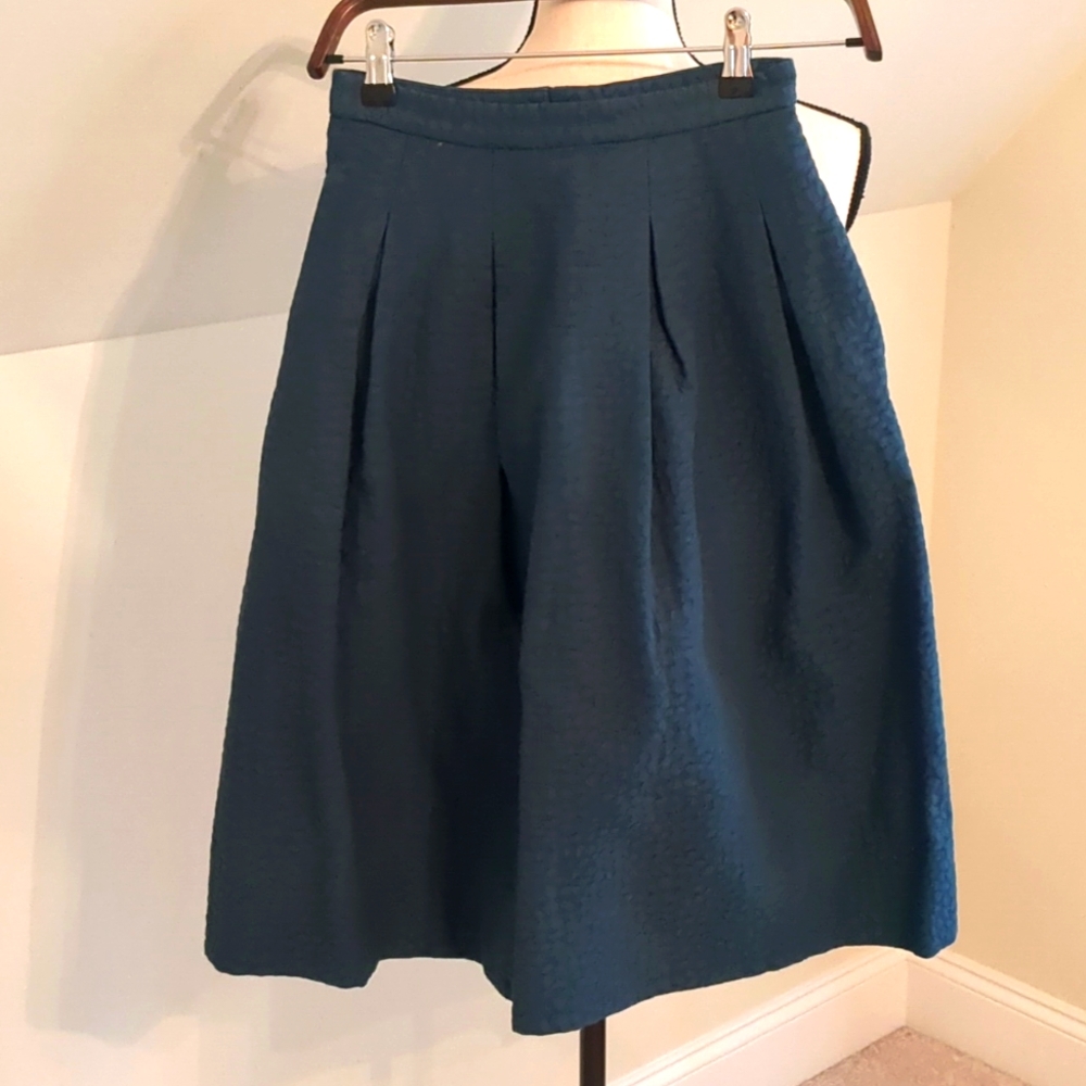 H&M Dark Green Midi Skirt Size 2